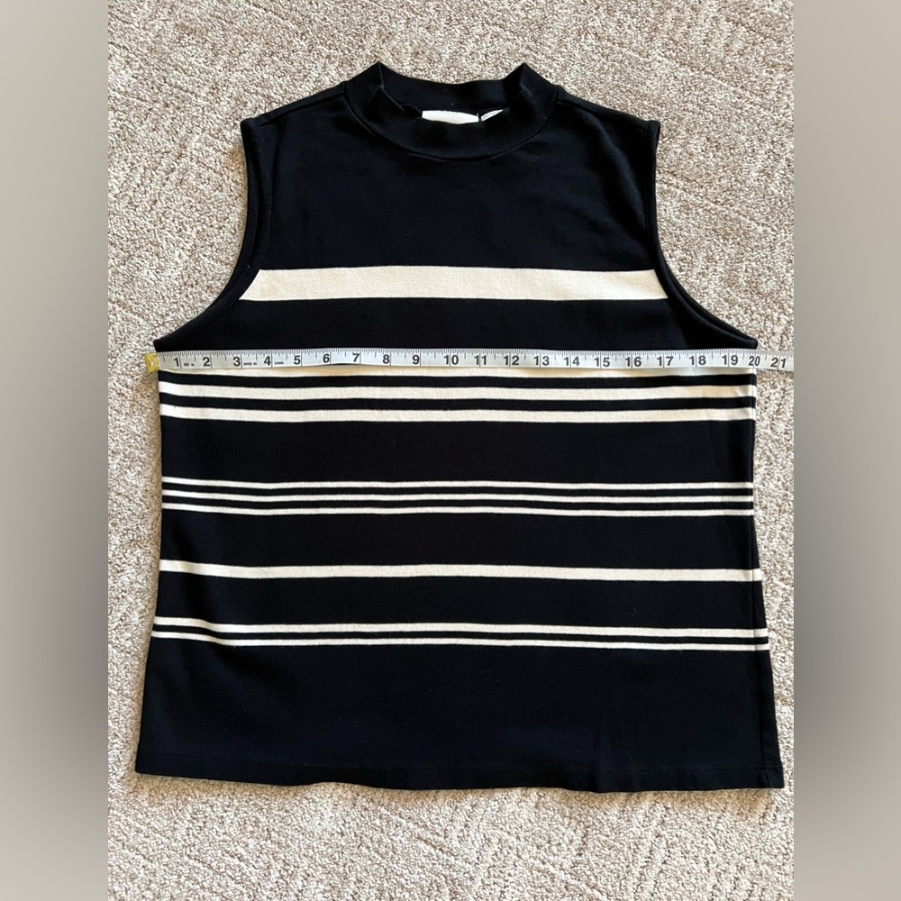 Lis Claiborne Lizsport Sleeveless Mock Neck Stripe Vest Black White Size L - Picture 3 of 6